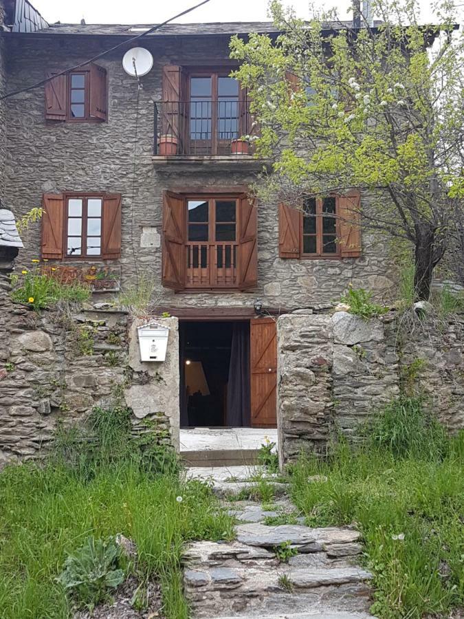 Casa Joanet Villa Unarre Exterior photo