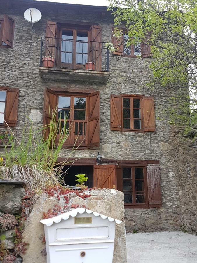 Casa Joanet Villa Unarre Exterior photo